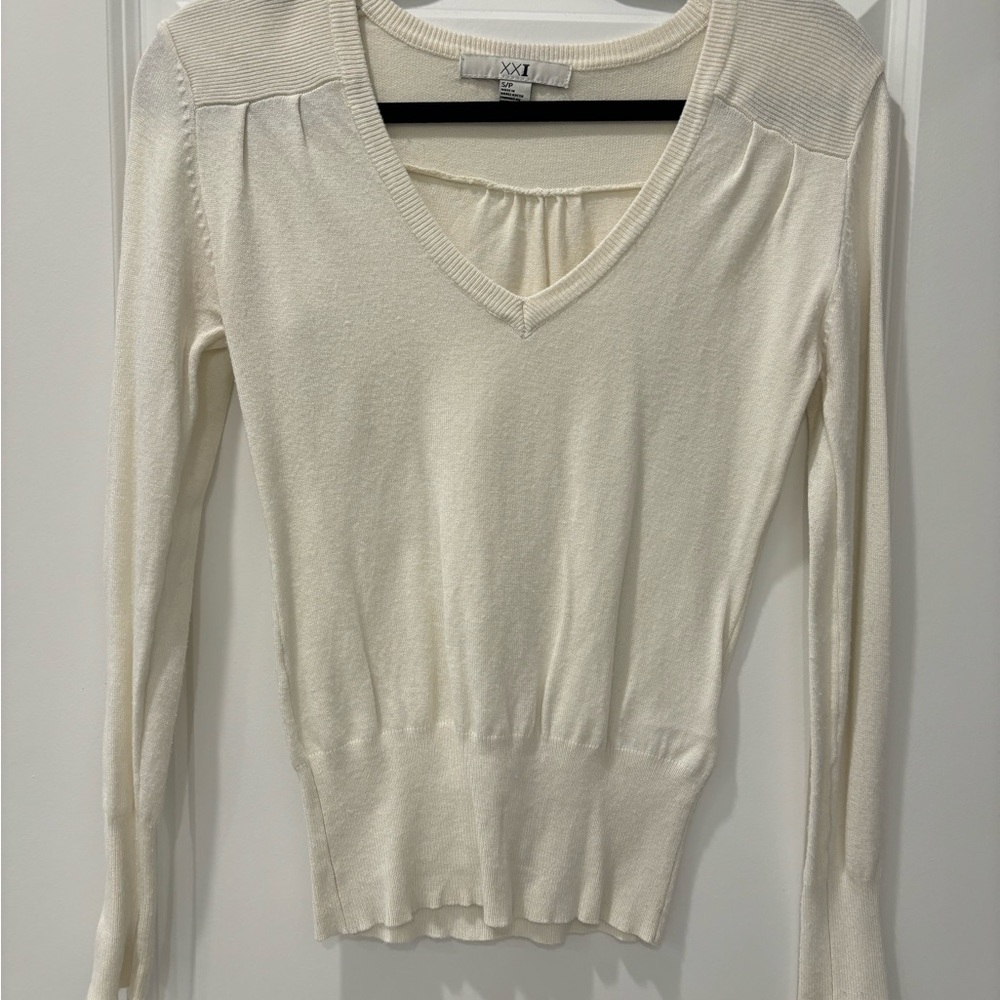 Forever 21 Cream V-Neck Sweater Top